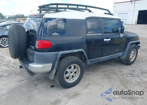 2007 Toyota Fj Cruiser z USA, uszkodzony, nr VIN JTEZU11F770005710